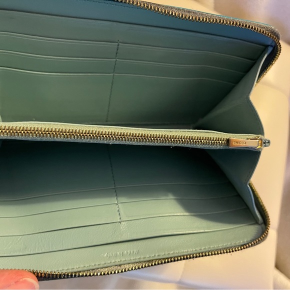CELINE Long Leather Zippy Wallet in Turquoise and Black - Picture 5 of 8